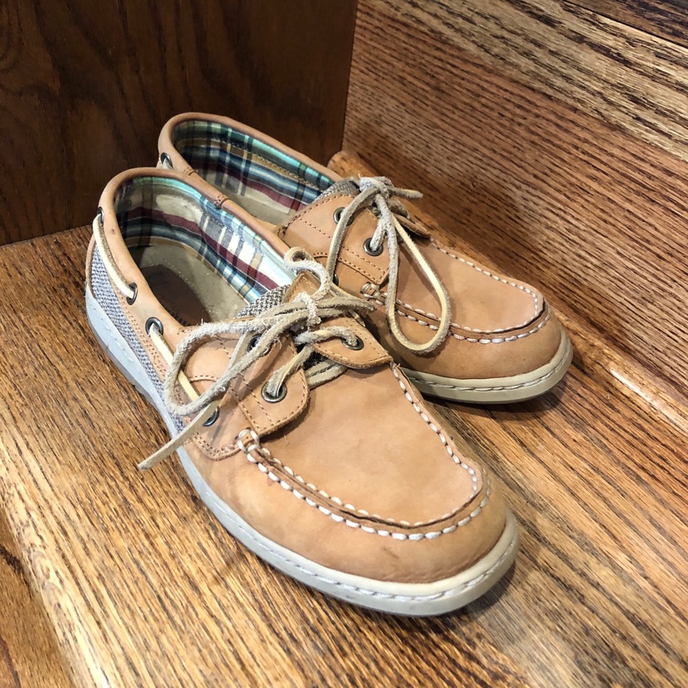 White Mountain Sailor Boat Shoes
